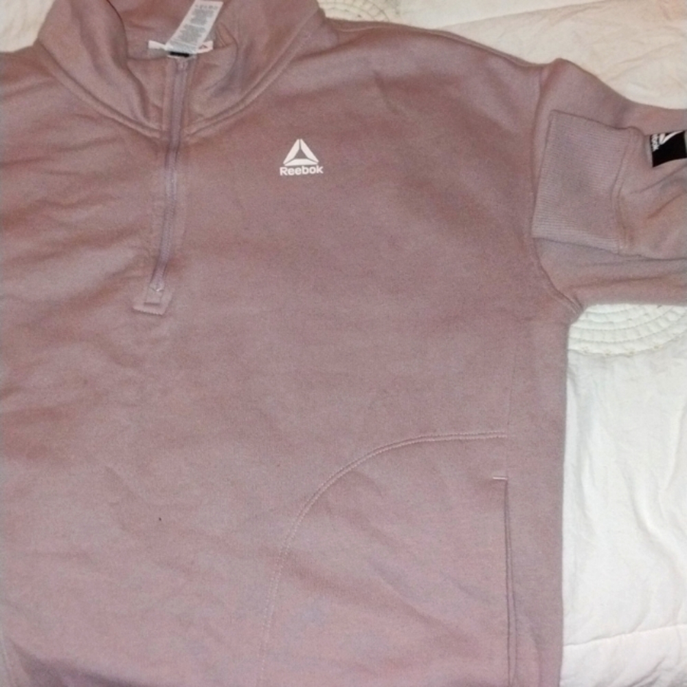 Reebok Pullover